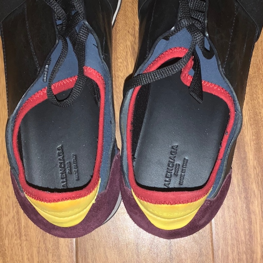 Balenciaga Race Runners fashion sneakers with cosmetic issues pictured. Sz. 10. - Picture 4 of 8